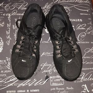 NIKE AIR MAX SNEAKERS